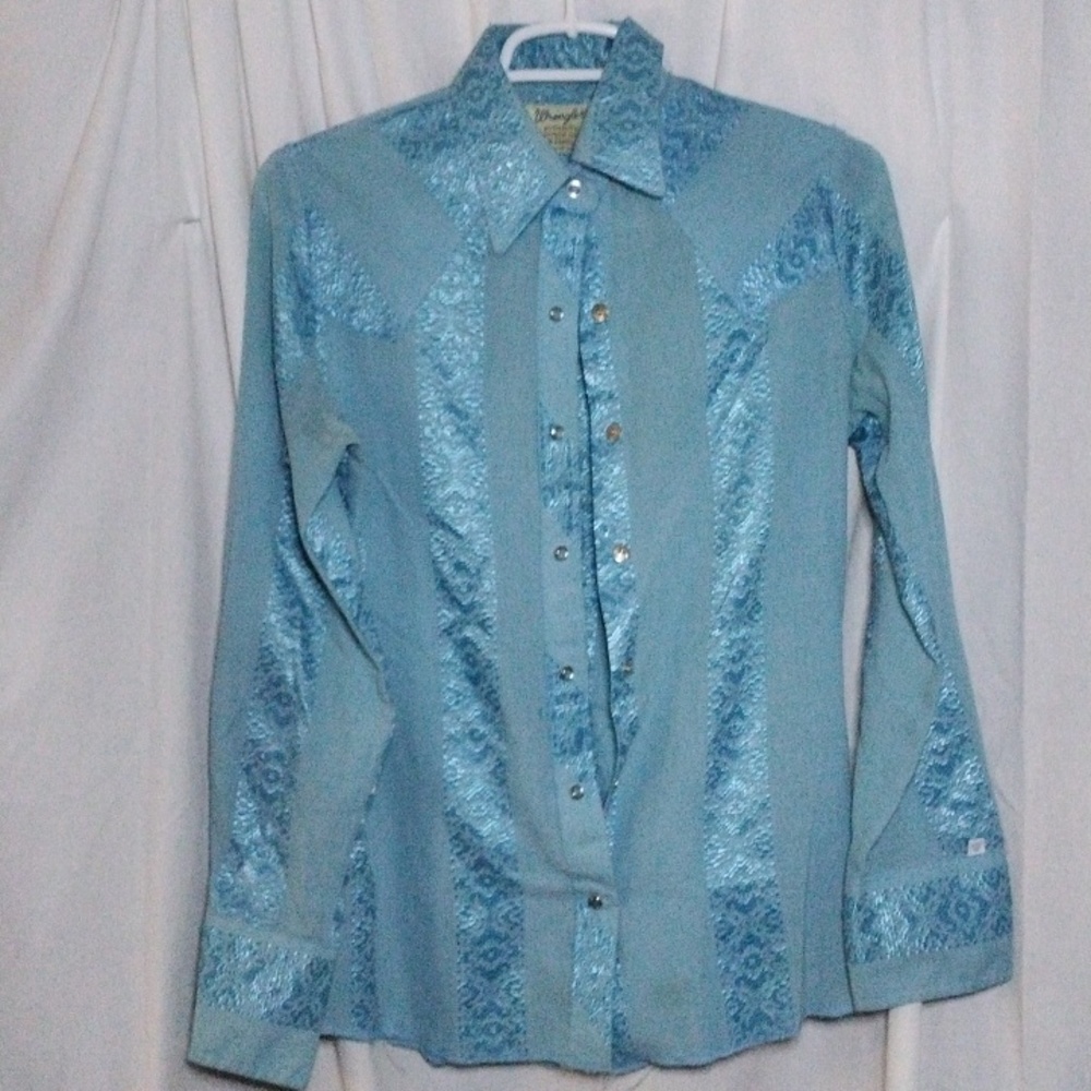 Wrangler button down shirt